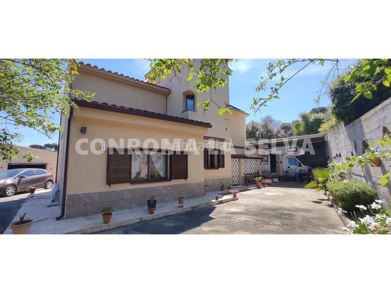 Foto 941350d0-2c48-4a81-b394-56ee265c0dea. Casa amb calefacció aparcament a Montbarbat Maçanet de la Selva