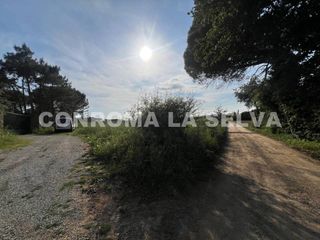 Finca rústica en Riudarenes. Terreno en venta en riudarenes
