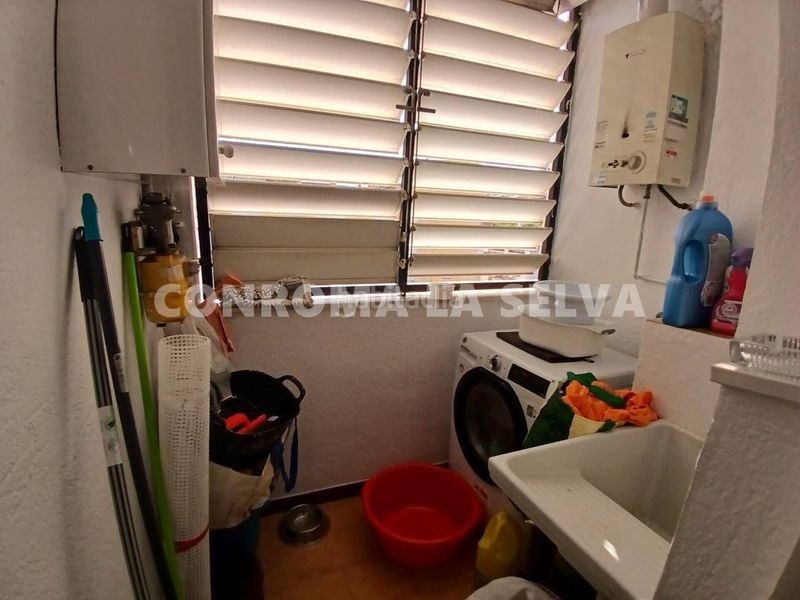 Foto 4ee3ef68-d1b4-46aa-8438-469930365e76. Pis amb aparcament piscina a Mont Ferrant-Joan Carles I Blanes