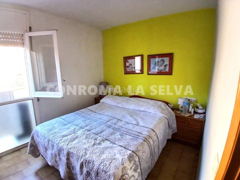 Foto f41b3979-5268-4898-bb58-eaf775afcb25. Pis amb aparcament piscina a Mont Ferrant-Joan Carles I Blanes