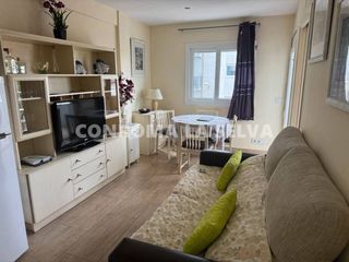 Pis a Els Pins. Venta de piso reformado de 1 dormitorio en els pins, blanes
