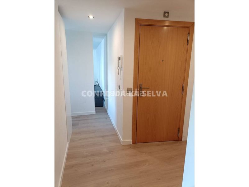 Foto 4a6bf4e6-cc1a-4c4e-b72c-945e2461de07. Piso venta de piso reformado en nucli urbà, en Tordera Tordera