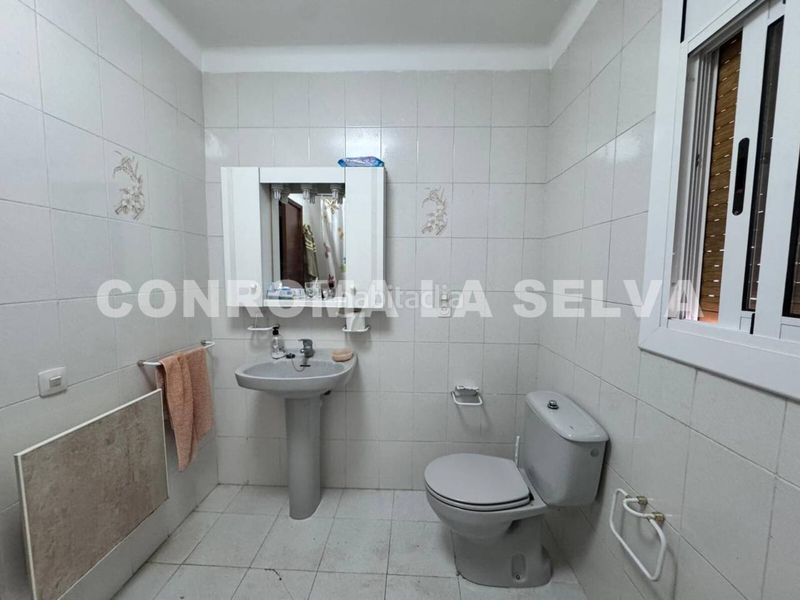 Foto 9f6bd40a-e6c0-4c6b-aef6-ce7d2b704b31. Casa amb aparcament a Tordera Tordera