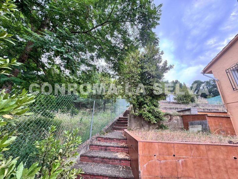 Foto d14b121a-a24e-44ac-b8d6-e37440535a5a. Casa amb aparcament a Tordera Tordera