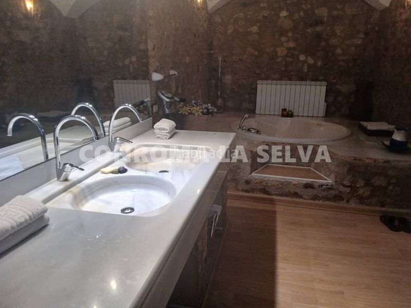 Foto 179e2c83-23e8-4b5b-b343-baaa076b8bed. Casa amb calefacció aparcament a Palafolls