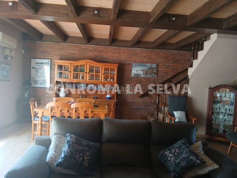 Foto a7188796-c477-4d7f-8291-03b4a584f547. Casa amb calefacció aparcament a Palafolls