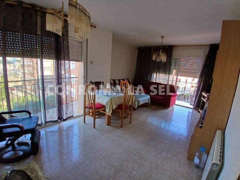 Foto 01bcaaef-1562-45c4-bab4-64f9227c163a. Piso venta de piso en Mont Ferrant-Joan Carles I Blanes