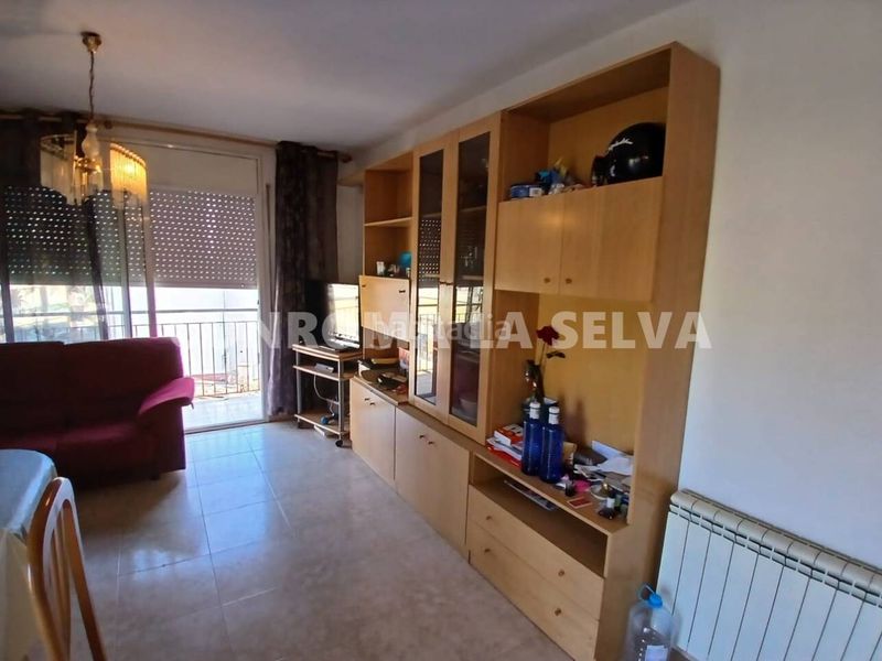 Foto 873389d5-46f2-4a8a-9c00-f08489430050. Piso venta de piso en Mont Ferrant-Joan Carles I Blanes