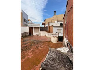House in Els Pavos. Casa en venta en els pavos, blanes