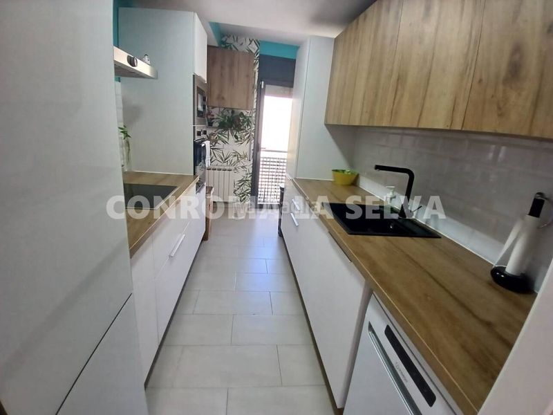 Foto 79e9aa9e-3986-4ba3-bd6c-8c61afd139d2. Pis amb calefacció aparcament a Maçanet de la Selva poble Maçanet de la Selva