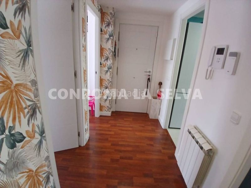 Foto b1ec0101-ca2e-48d0-9b59-2d851f3c3478. Pis amb calefacció aparcament a Maçanet de la Selva poble Maçanet de la Selva
