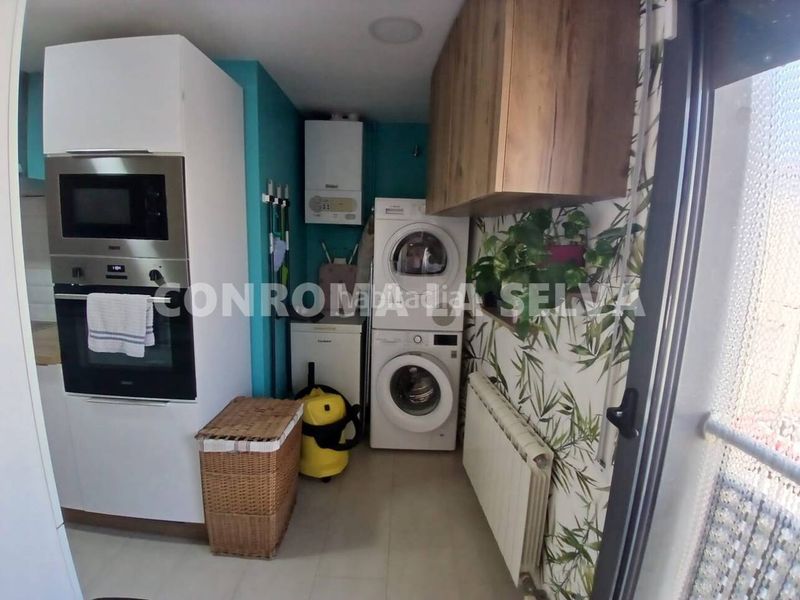 Foto b64bcedb-fc55-433e-9596-9b81a32a6946. Pis amb calefacció aparcament a Maçanet de la Selva poble Maçanet de la Selva