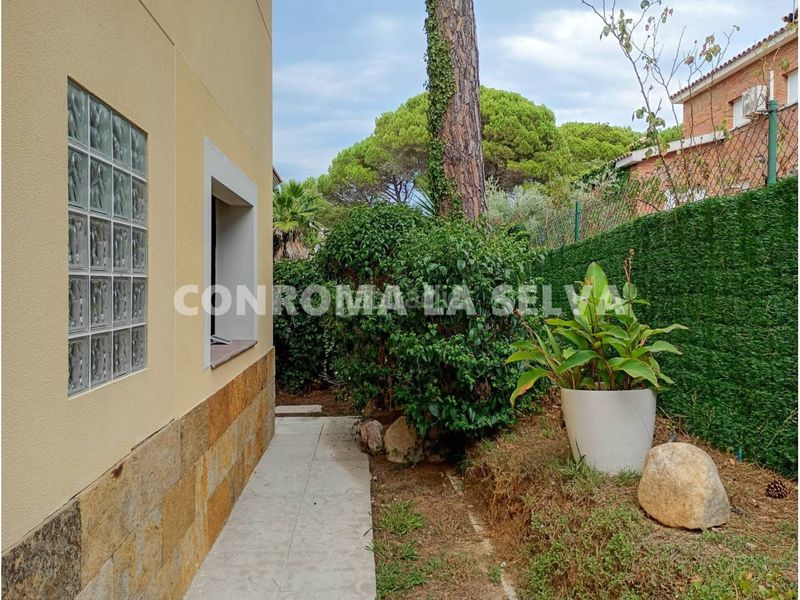 Foto 79bd4628-ce92-4e0c-b5db-289e81ef11e1. Casa  en venta en Terrafortuna - Puig Ventós Vidreres