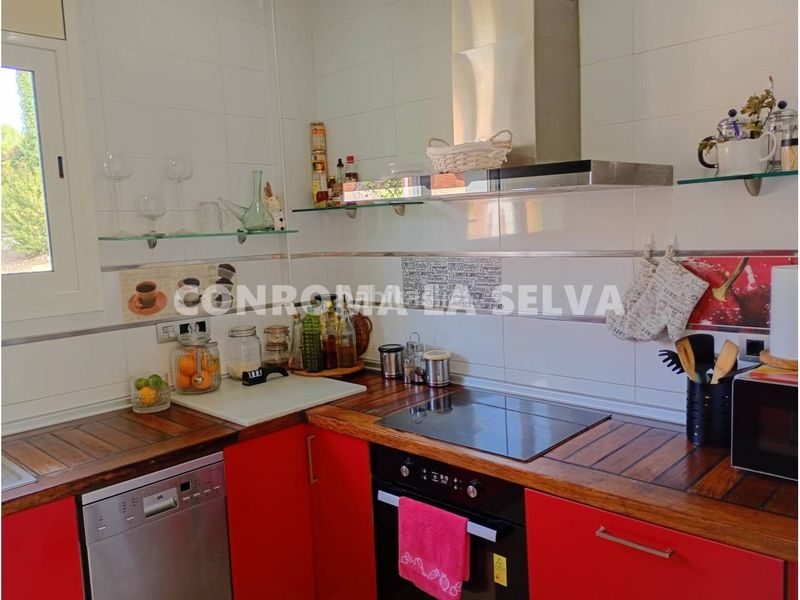 Foto a218baf2-3a11-4b07-a537-57d6a01ecdce. Casa  en venta en Terrafortuna - Puig Ventós Vidreres
