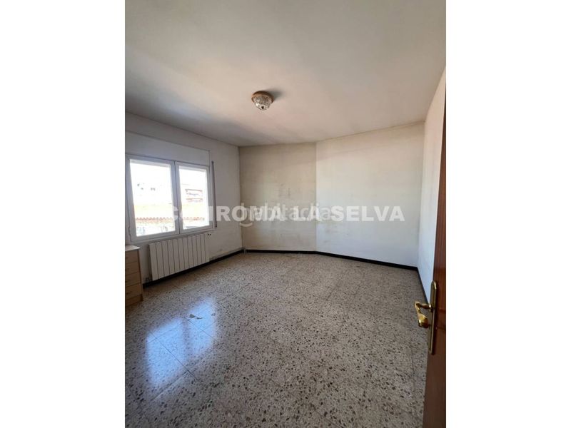 Foto 87a90648-974d-47c3-9328-9a6e08d1ce58. Casa a calle lloret 12 a Centre Vidreres