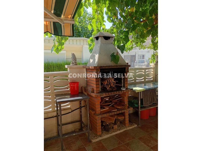 Foto 1fa24c84-6e39-4d39-b218-ce25f357f2f0. Casa amb aparcament piscina a Malgrat de Mar