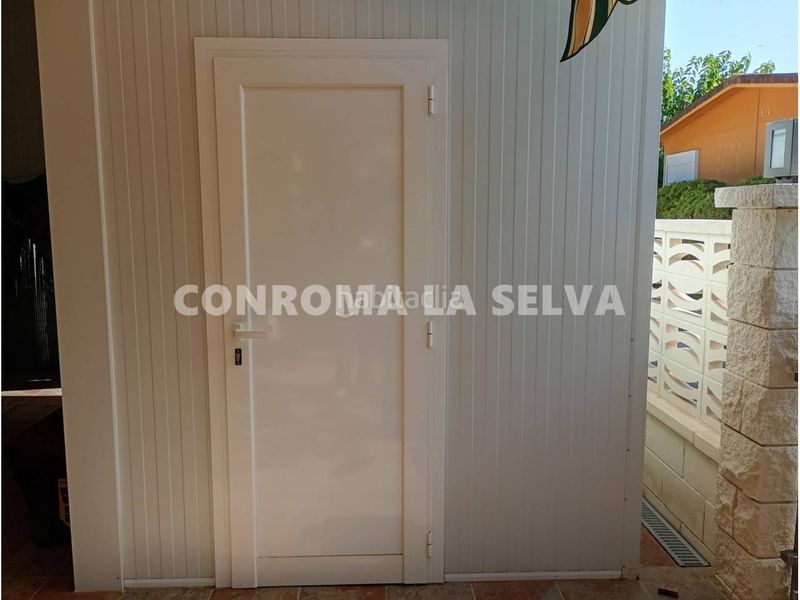 Foto f3648948-c956-4084-be14-fec29263075f. Casa amb aparcament piscina a Malgrat de Mar