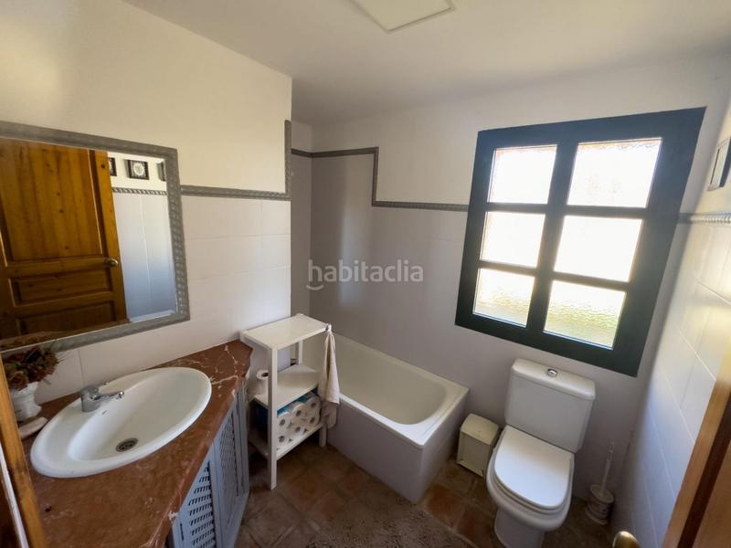 Foto 042837b2-1042-4be5-9568-b2f1e64ae19e. Chalet en Nueva Andalucía centro Marbella