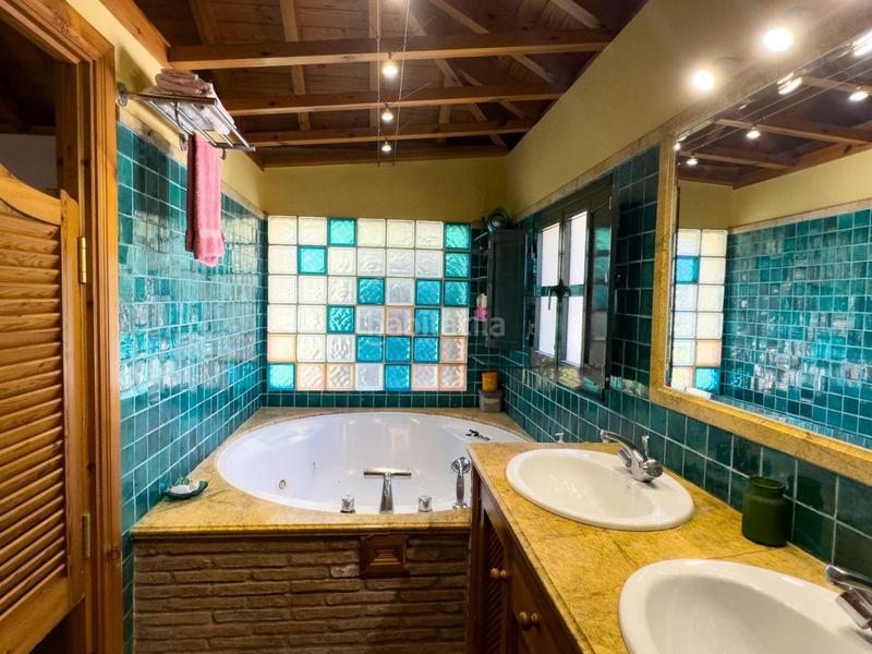 Foto aef99722-17a5-4985-8974-0298fb3703dc. Chalet en Nueva Andalucía centro Marbella