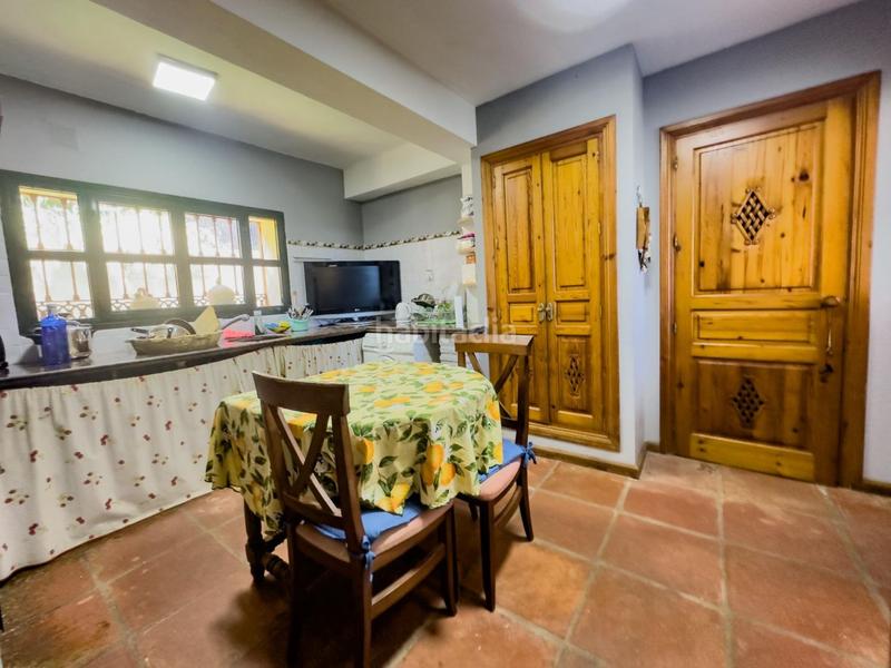 Foto f249624a-693d-4872-a631-e4e414ad6f6d. Chalet en Nueva Andalucía centro Marbella