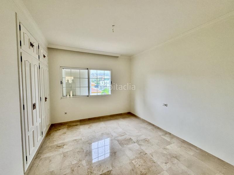 Foto ca9eb327-9e1d-4e47-a466-177c15e968ad. Chalet con riscaldamento parcheggio piscina in Calahonda Mijas