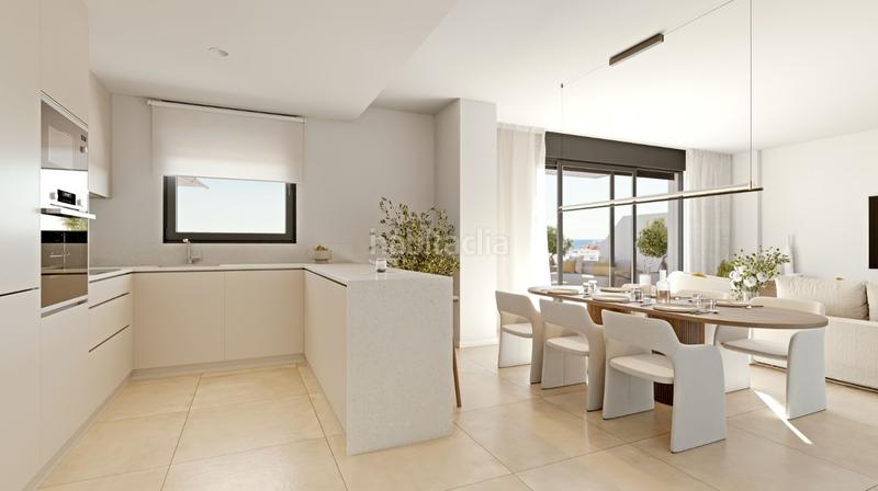 Foto f60694d4-6c43-43ed-8293-63053dee1a6c. Attico con piscina in Centro Estepona