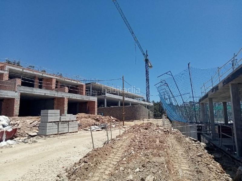 Foto 8a706c4b-fcf0-4974-852b-478c75fe0764. Attico con parcheggio piscina in El Faro de Calaburra - Chaparral Mijas