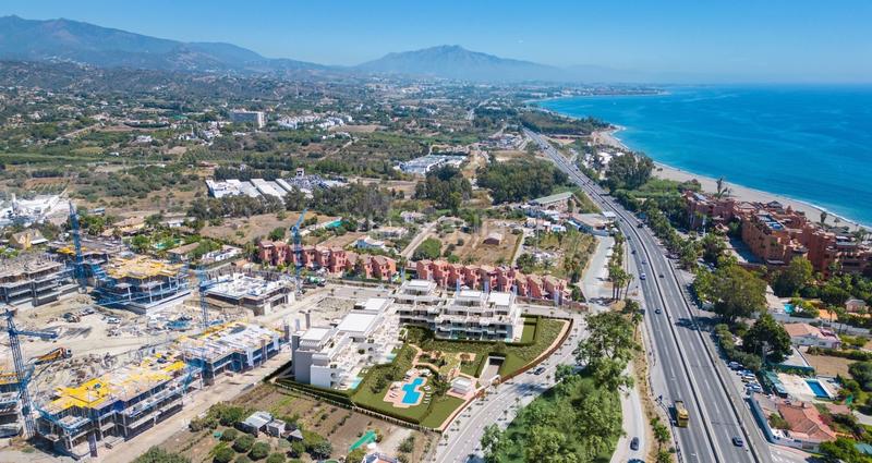 Foto 4412bba6-4a01-4441-90aa-3fa11a90b394. Àtic amb piscina a Las Lomas Estepona