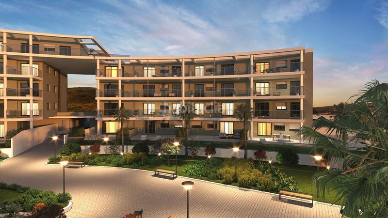 Foto b0ae803e-4efd-49c4-b245-ad1b53db25f4. Flat with pool in Chullera Manilva