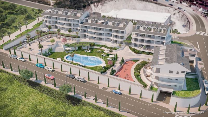 Foto bcf34b15-2598-4d56-9915-32e5293ea94d. Piano terra con parcheggio piscina in Santangelo Benalmádena