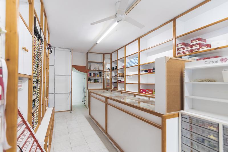 Foto 1f6dfce3-615f-4e09-badd-c387e6d4e15e. Local commercial dans pamplona-iruña - villafranca 6 dans Pamplona / Iruña