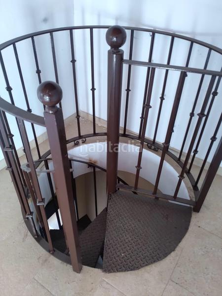 Foto bb85b216-9c70-4496-8390-9d2800a59579. Ático pisazo con buhardilla en Baena