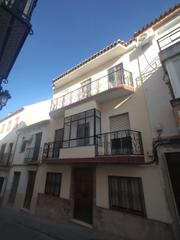 Casa en Baena. Casa de estilo señorial
