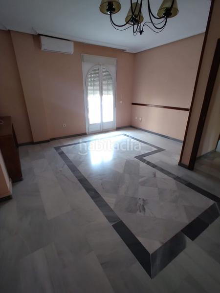 Foto be97e9e4-f5e4-413c-a4bd-5f21641ab161. Piso pisazo en pleno centro en Baena