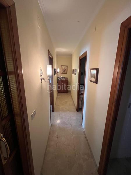 Foto dcf40e7c-de4b-4511-b83c-9d737f80702c. Edificio in Baena