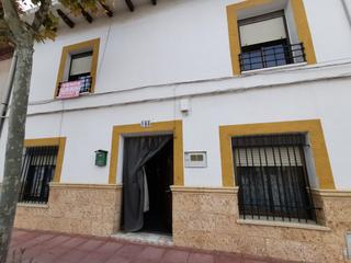 Maison à Corral de Almaguer. Casa unifamiliar en venta en corral de almaguer