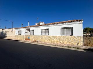Maison à Villa de Don Fadrique (La). Chalet de planta baja con patio y bungalow