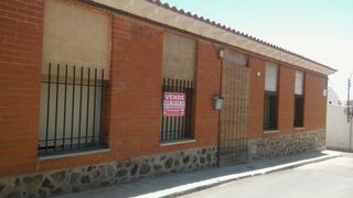 Maison à Villacañas. Vivienda de  planta baja con patio en villacañas