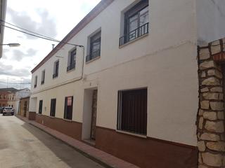 Maison à Corral de Almaguer. Casa en venta en corral de almaguer