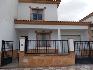 Maison jumelée à Villa de Don Fadrique (La). Vivienda adosada a estreno en la villa de d.fadrique 135000