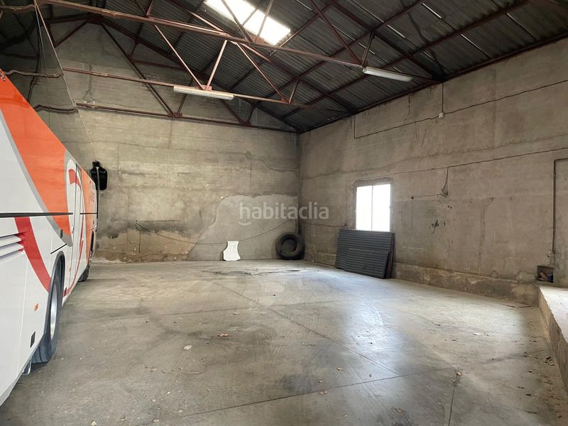 Foto dc8fe0fb-733c-4e41-b977-d1b8553e6089. Local comercial a Puebla de Almoradiel (La)