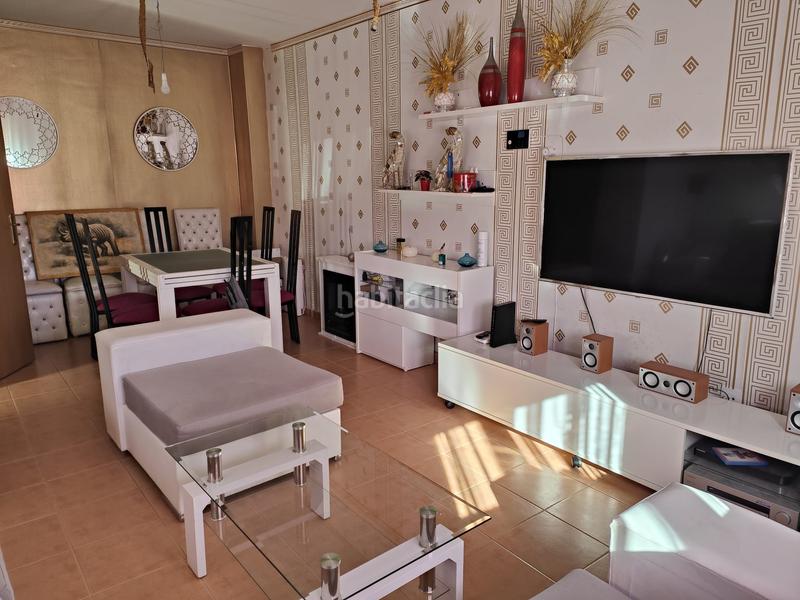 Foto 1f6ce210-1da3-43b6-b3b8-6cc6af8ef5fb. Reihenhaus mit parking pool in Cabezamesada