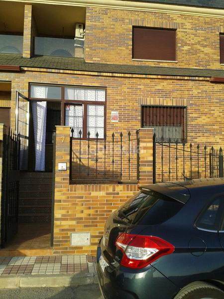 Foto 8cb87db5-ebd0-4d7a-a80a-25081daf63bc. Casa adosada chalet adosado en villa de don fadrique toledo en Villa de Don Fadrique (La)