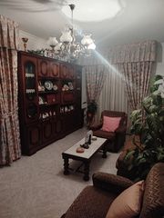 Casa en Corral de Almaguer. Amplia vivienda en el centro