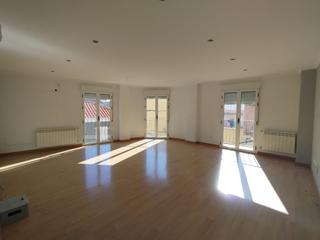 Apartament a Quintanar de la Orden. Piso de 4 habitaciones con mucha luz en quintanar