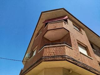 Appartement à Corral de Almaguer. Amplio piso con patio