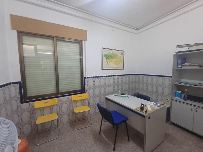 Foto c5f84a37-a4bf-4f3c-9be0-96abc9c4b811. Lloguer local comercial a Lillo