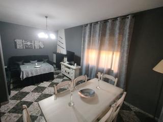 Casa adossada a Quintanar de la Orden. Magnífica casa para entrar a vivir en quintanar