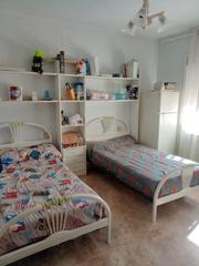 Casa a Quintanar de la Orden. Casa con local comercial en quintanar de la orden