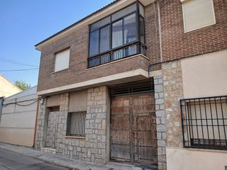 Casa en Villaca�as. Venta vivienda en villaca�astoledo precio negociable